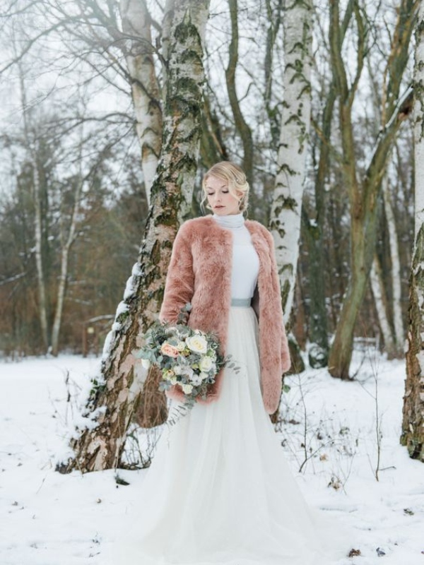 roze bunda za zimsko vencanje