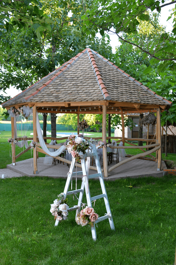 Klub Dvorište Krčedin