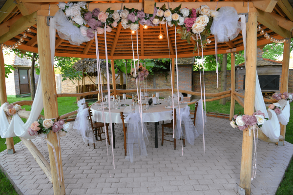 Klub Dvorište Krčedin