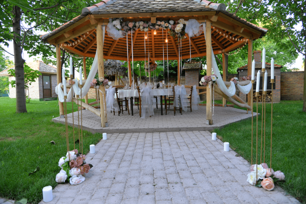 Klub Dvorište Krčedin