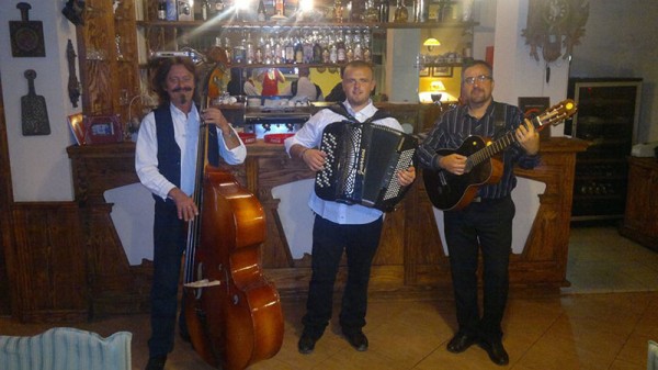 Čika Jocini Tamburaši