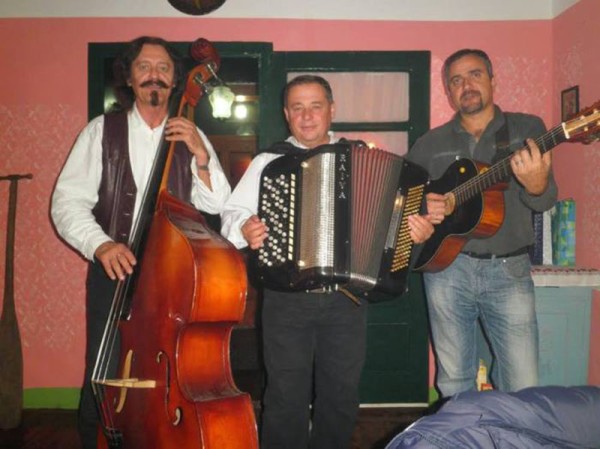 Čika Jocini Tamburaši