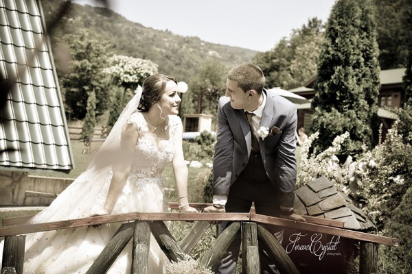 Forever Crystal Studio