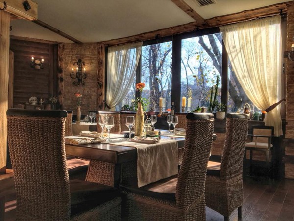 Etno Restoran Fijaker