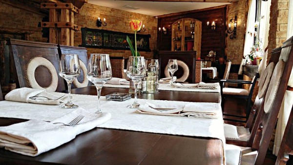 Etno Restoran Fijaker