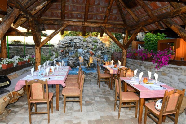 VILA GUNJETINAC Velika Sala