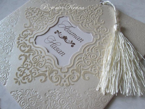 Cvetići i pozivnice za svadbu - Kruna