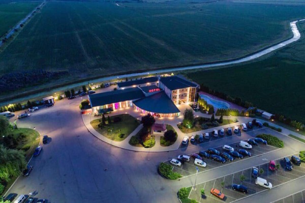 Hotel HAMBURG Velika Sala