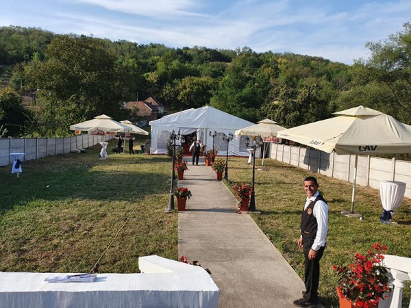 Restoran Izvor Šatori