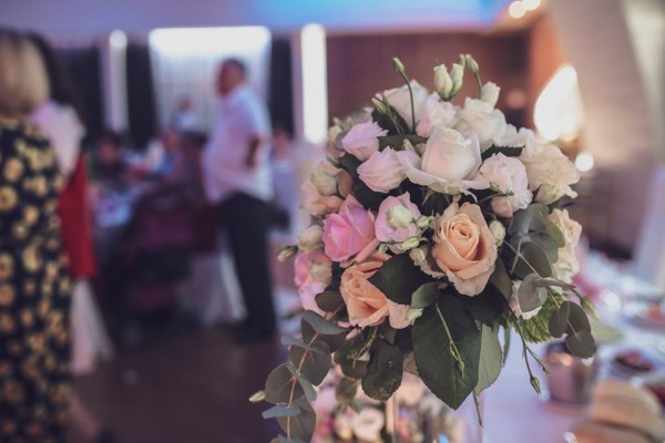 Ela - organizacija i dekoracija venčanja cveće