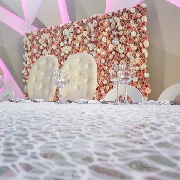 Cvetni zid Flower wall