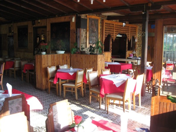 JEZERO Topola Restoran