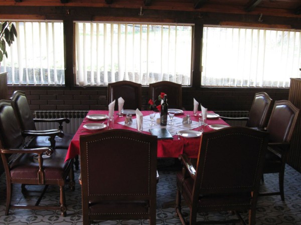 JEZERO Topola Restoran