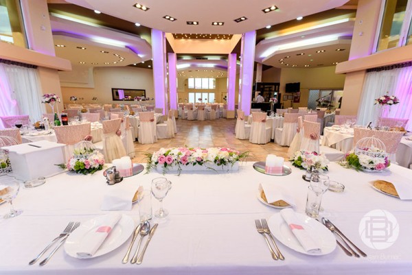 Svečana Sala Restoran Kesten