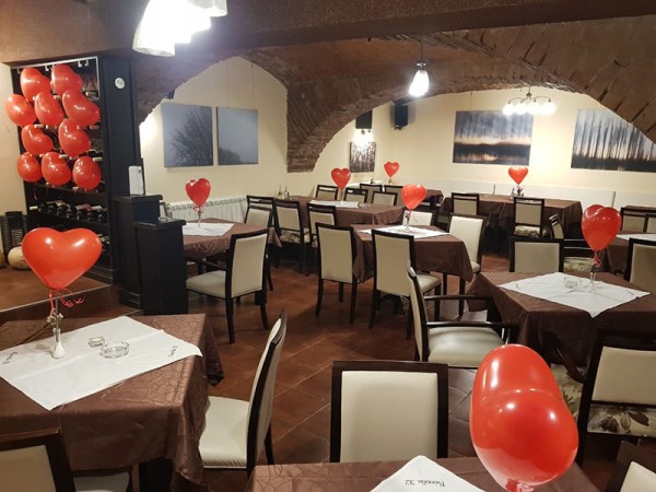 KONOBA 32 Velika Sala