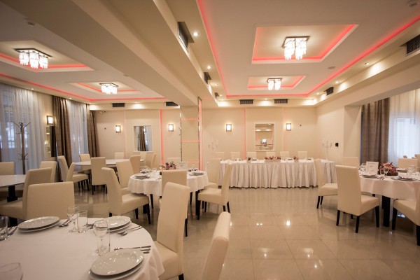 SVEČANA SALA KRUNA Velika Sala