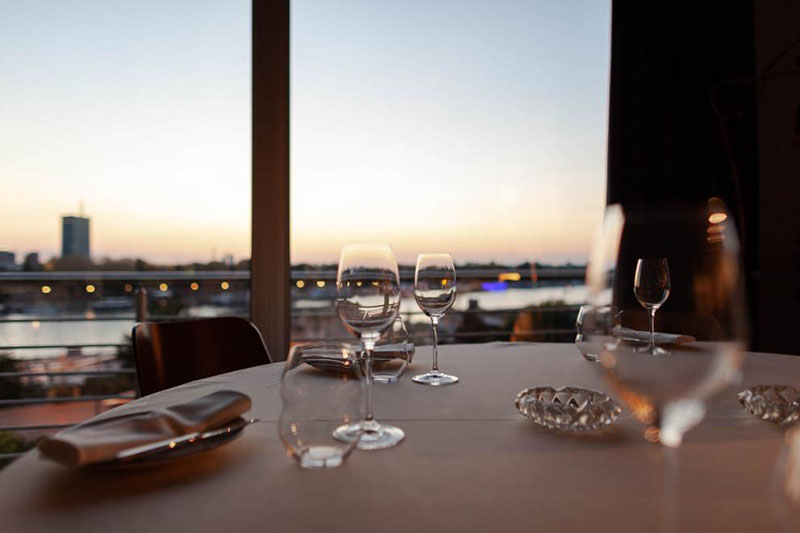 Restoran Langouste za proslave Ludi Kamen