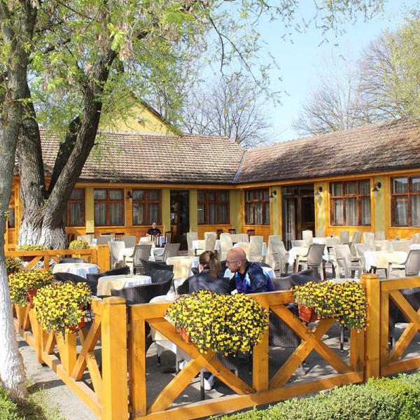 Restoran Manjež