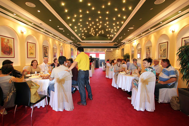 /uploads/vendors/409/gallery/restoran-narcis-klub-sala-8.jpg