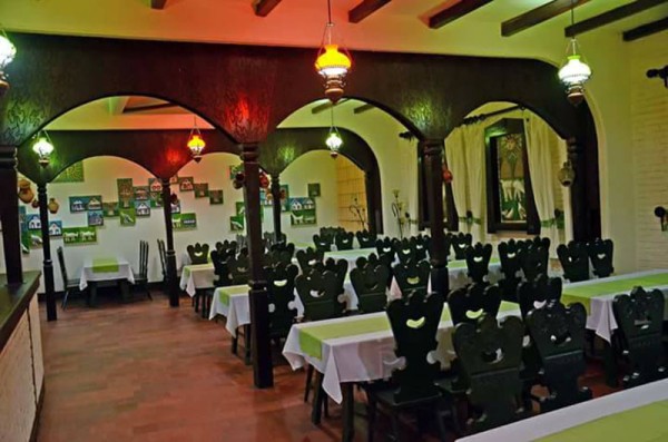 RAJSKA OAZA Etno Restoran