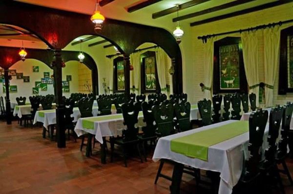 RAJSKA OAZA Etno Restoran