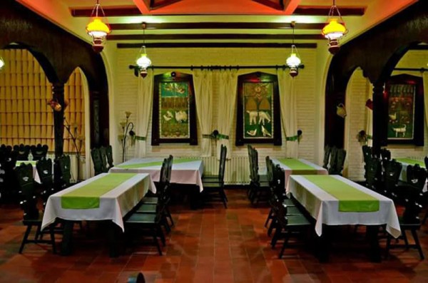 RAJSKA OAZA Etno Restoran