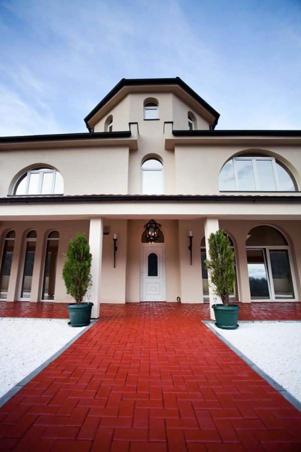 Rococo Vila