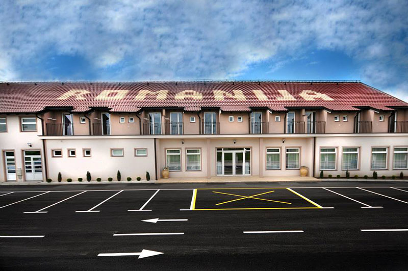 /uploads/vendors/518/gallery/motel-romanija-svecana-sala-2.jpg