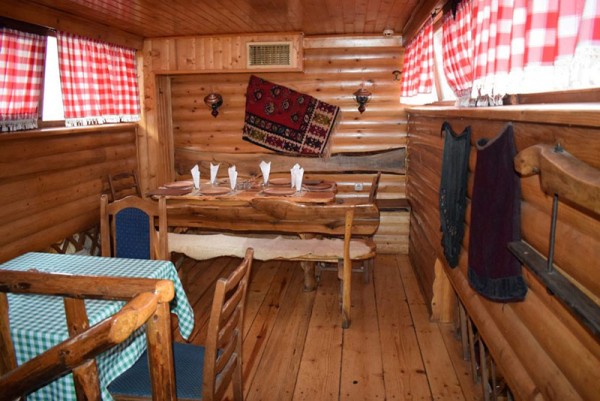 Hotel SRBIJA TIS Srpska kuća