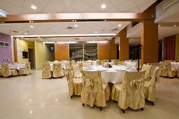Hotel TISKI CVET Restoran