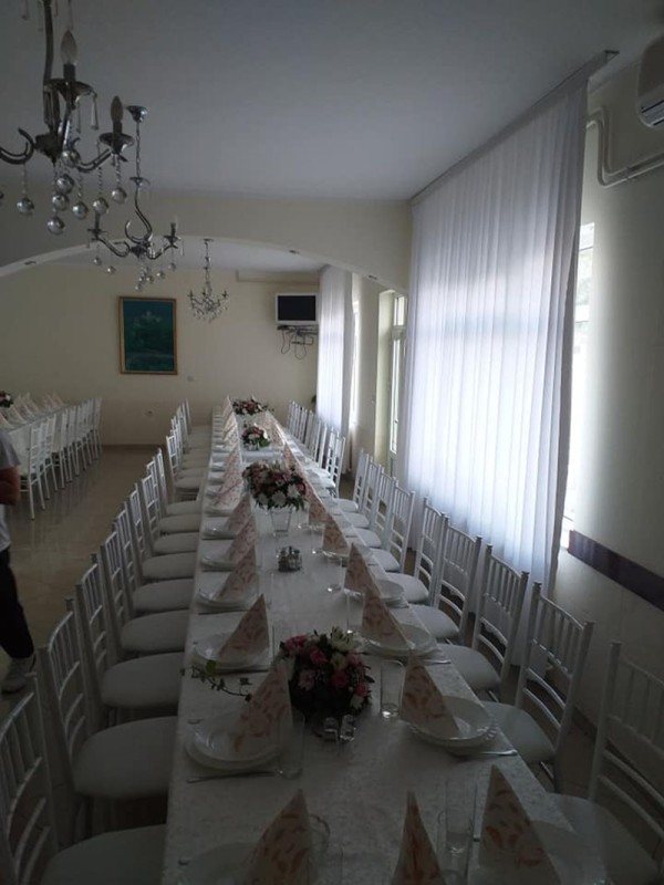 RESTORAN KRALJICA Mala Sala